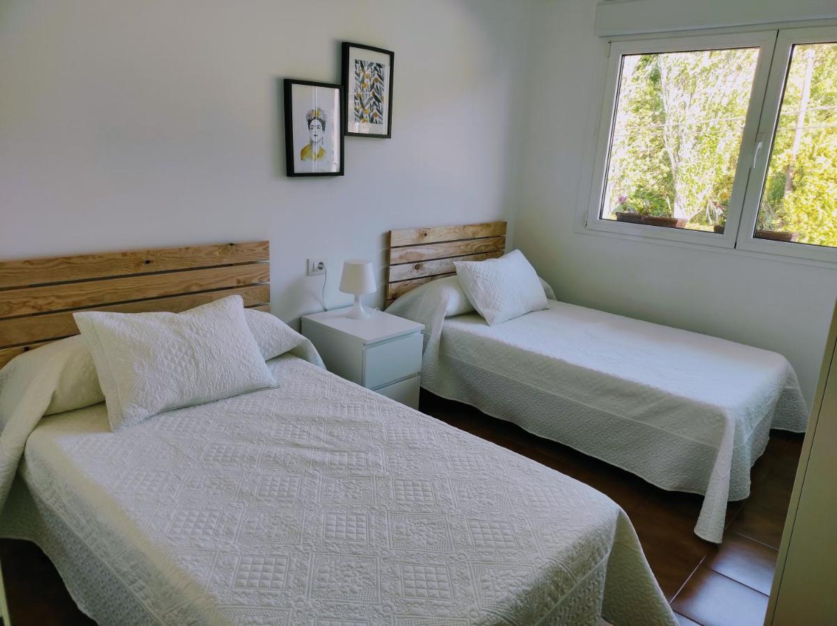 Piso Con Vistas A La Ria. 6 Personas Apartment *